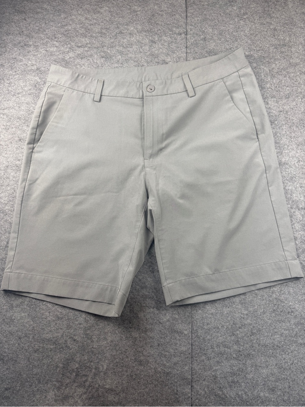 Men’s Golf Shorts Cutter & Buck Gray Stretch Size 33